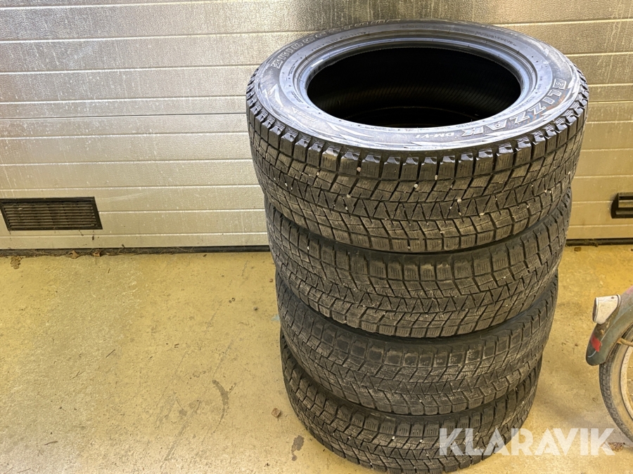 Däck Bridgestone Blizzak DM-V1 4st