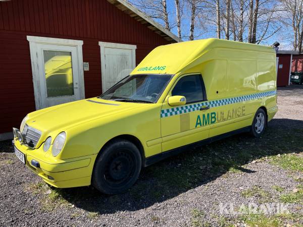Ambulans Mercedes-Benz