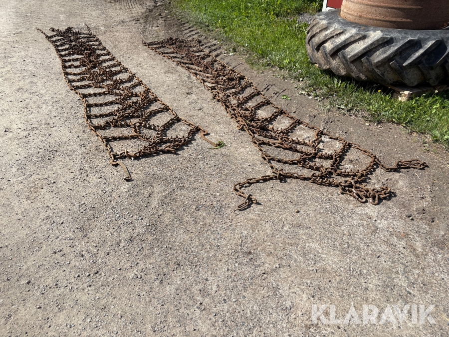 Snökedjor / slirskydd till traktor