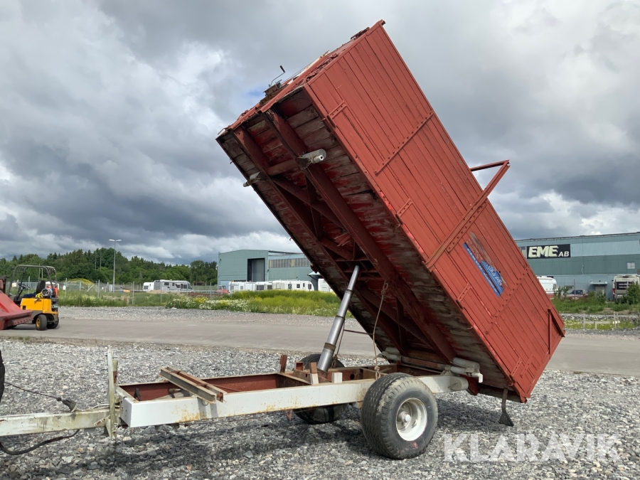Traktorkärra med tipp