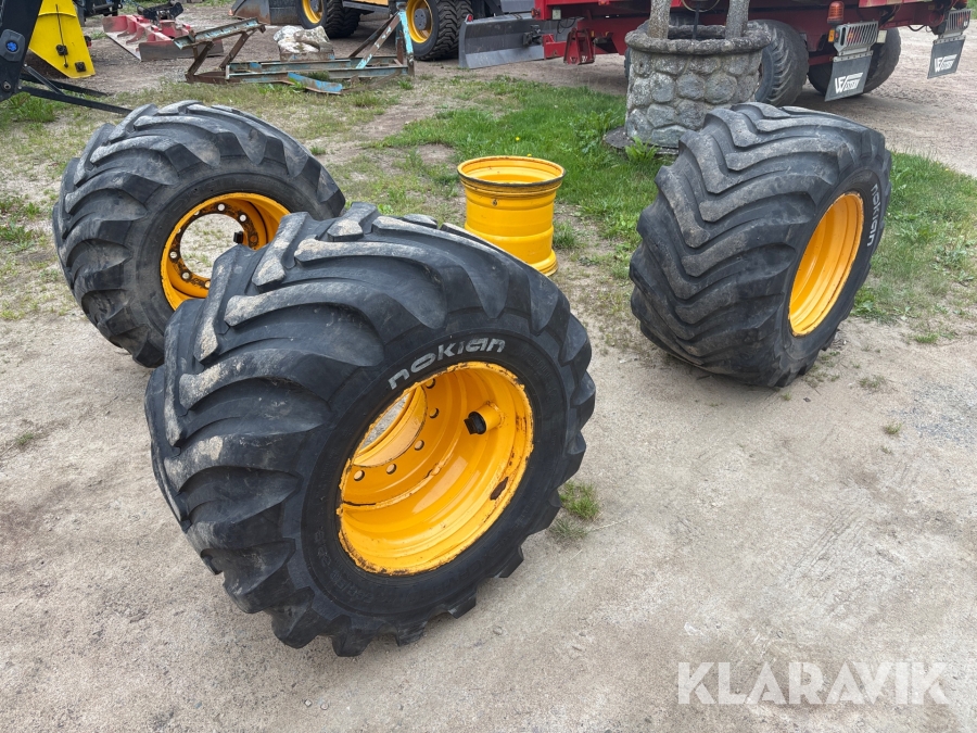 Entrepenaddäck Nokian med fälg 600/50-22.5