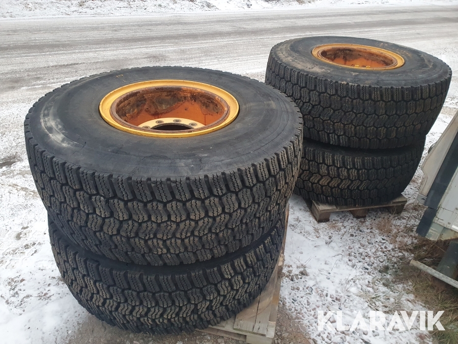 Entreprenaddäck med fälg L60F Michelin 20.5R25 4st