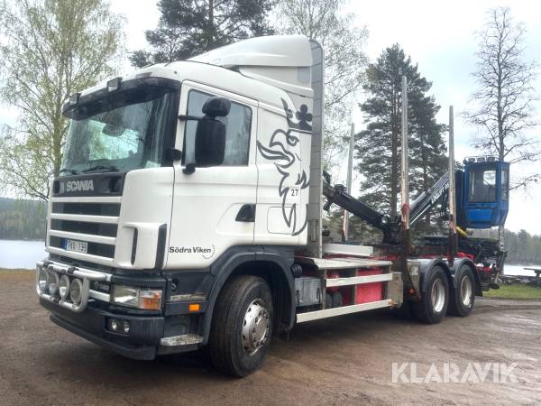 Timmerbil Scania 164G med kran