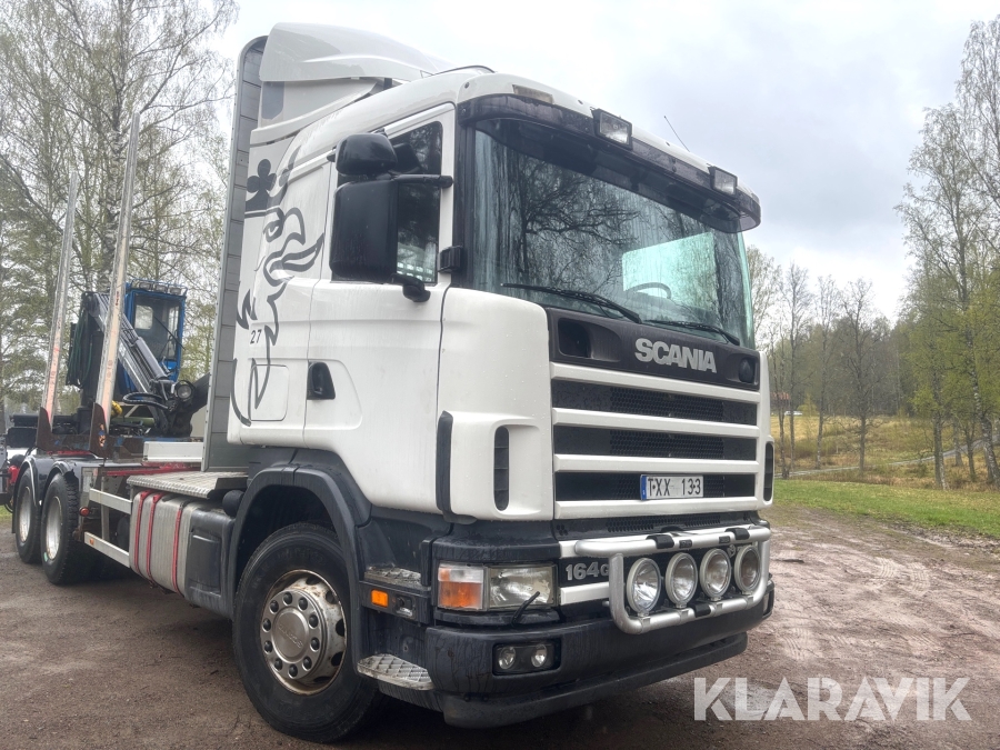 Timmerbil Scania 164G med kran
