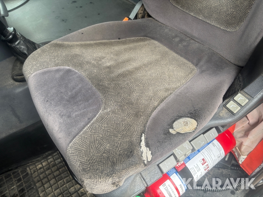 Timmerbil Scania 164G med kran