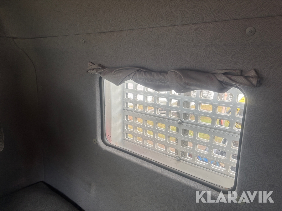 Timmerbil Scania 164G med kran
