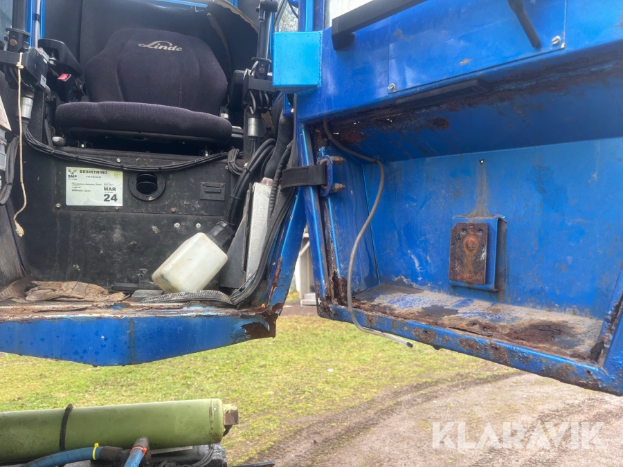 Timmerbil Scania 164G med kran
