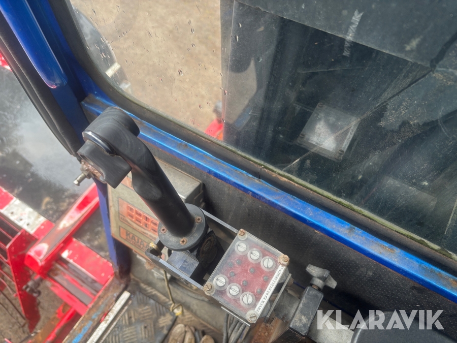 Timmerbil Scania 164G med kran