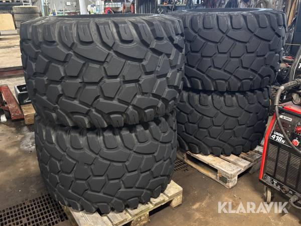 Entreprenaddäck på fälg Nokian Ground kare 650/45-22.5 4st