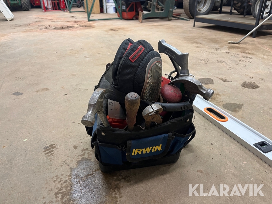 Verktygsväska med diverse verktyg