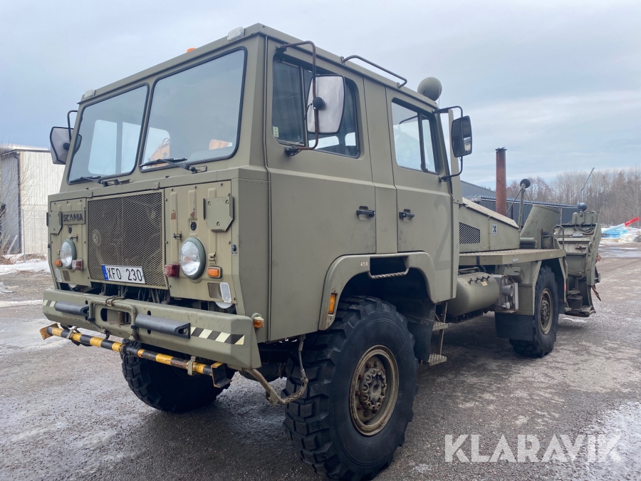 Lastbil Scania Vabis med snöslunga