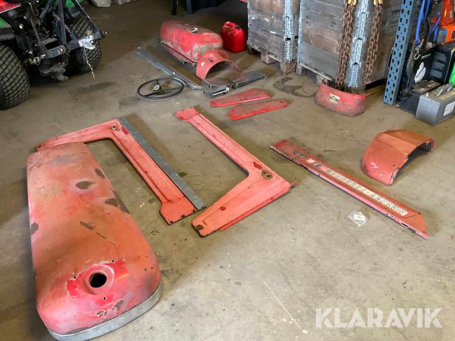 Diverse delar till traktorer Massey Ferguson 65 Och Super 90