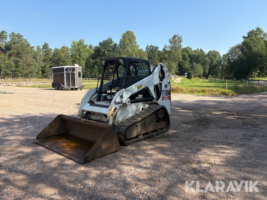 Kompaktlastare Bobcat T190 med redskap