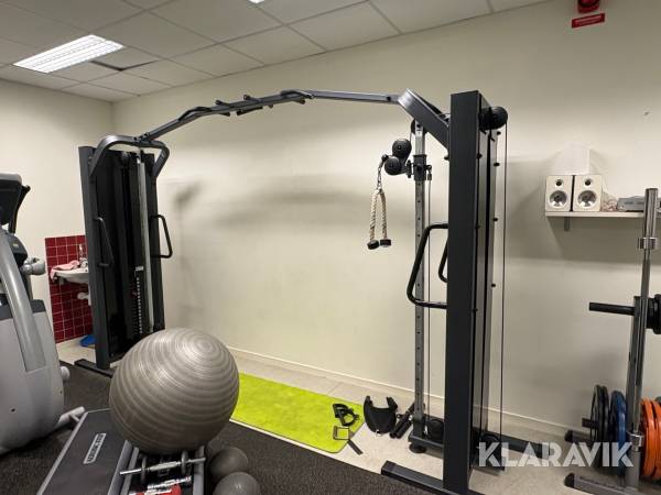 Cable Cross träningsmaskin