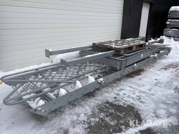 Brand/Evakueringstrappa Eurostair Rak, varmgalvad med förhöjning och vilplan, 1 st