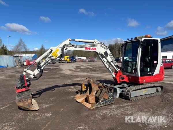 Grävmaskin Take-Job TB235 med mycket redskap
