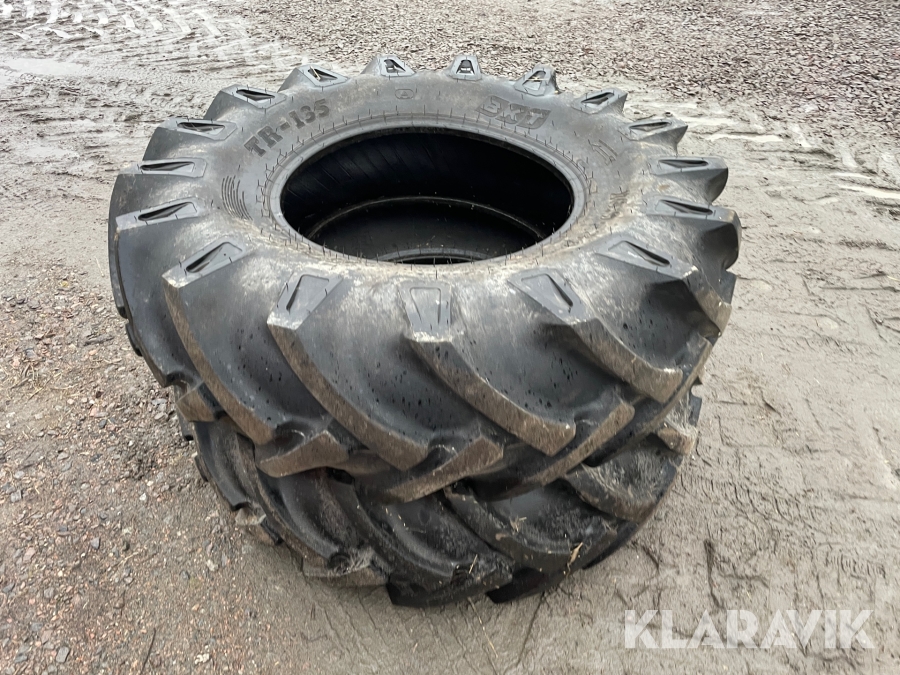 Traktordäck BKT 16,9-24 2 st