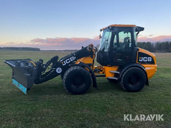 Hjullastare JCB 409 Vikplog & Sandspridare