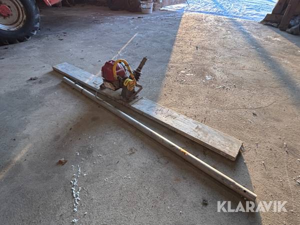 Motordriven betongsloda Atlas Copco BV20G