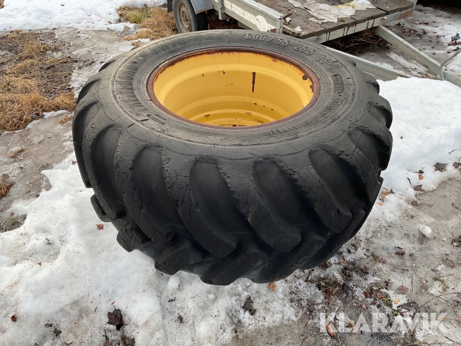 Skogsdäck Trelleborg 600/55-26.5 med fälg 1 st