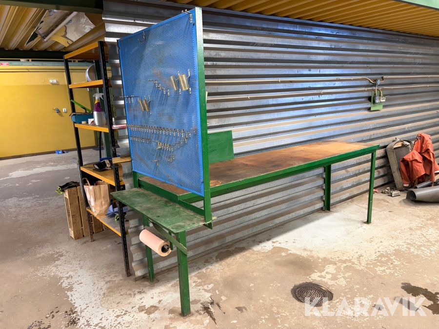 Arbetsbänk med verktygstavla 1 st