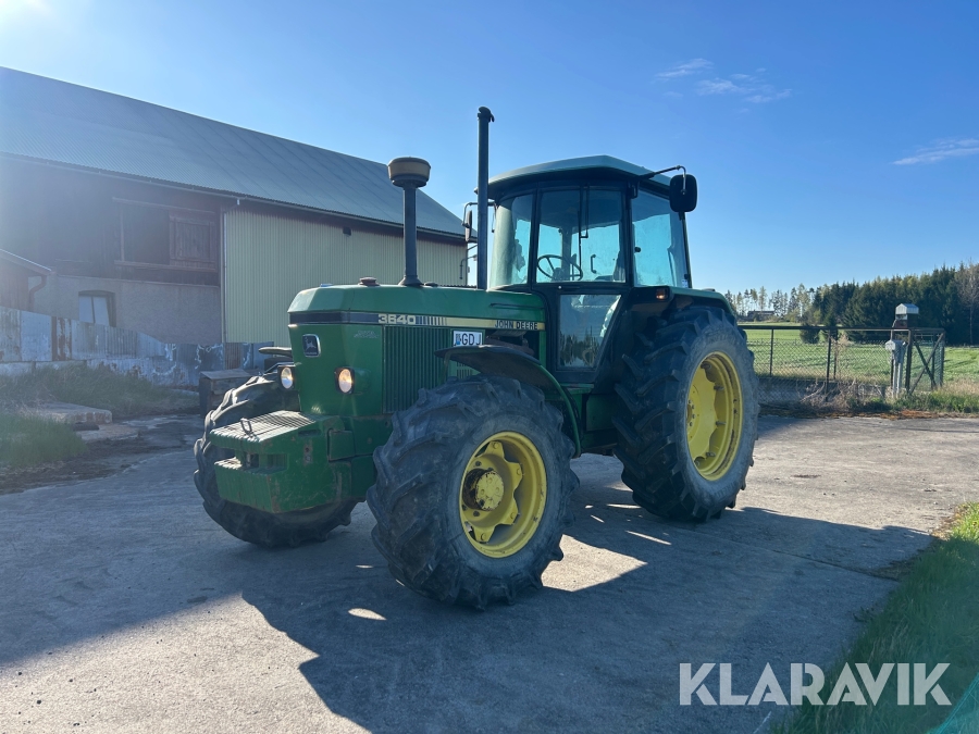 Traktor John Deere 3640
