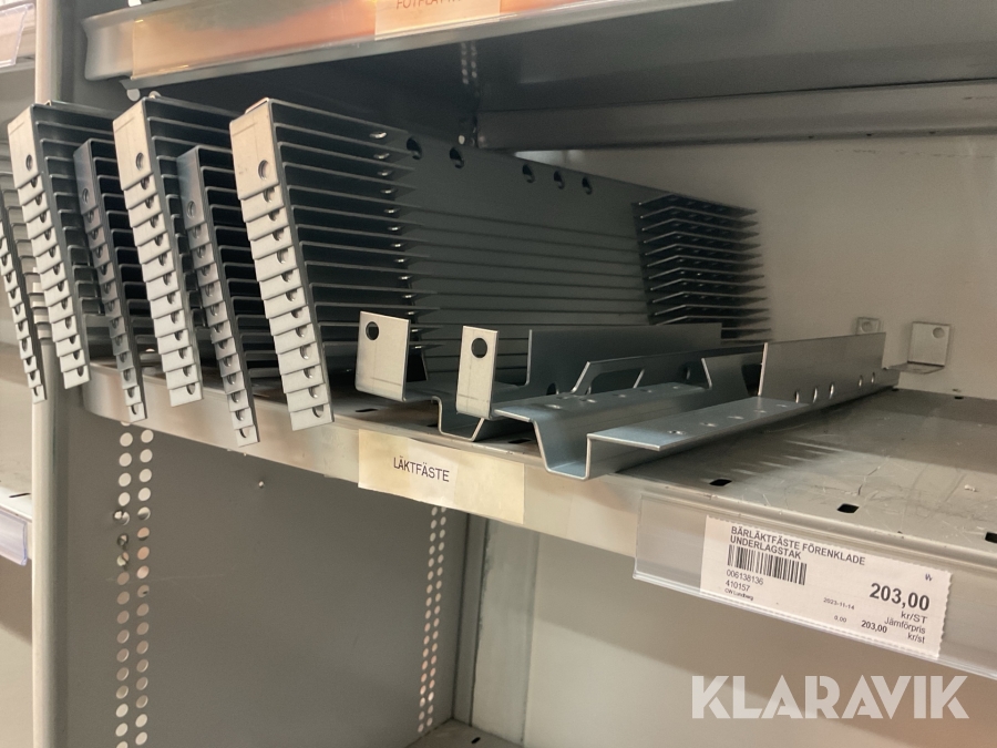 Bärläktfästen blanka ca.40st