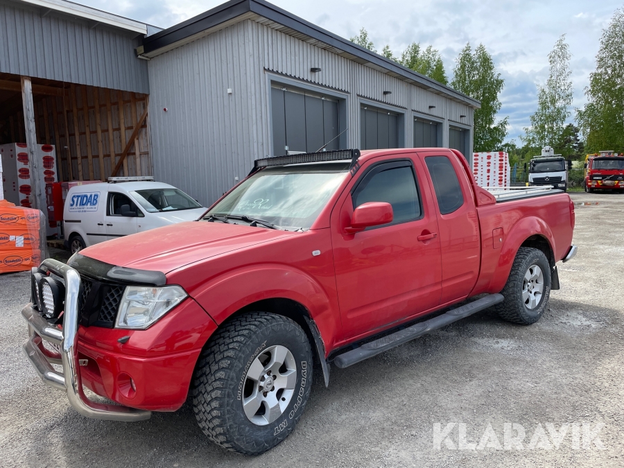 A-Traktor Nissan King Cab