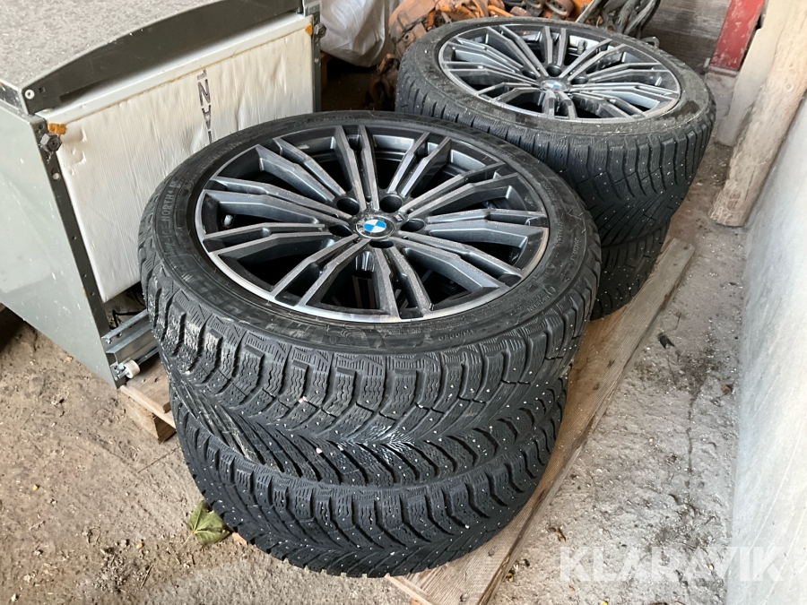 Vinterdäck BMW 255/40-18 Michelin dubb