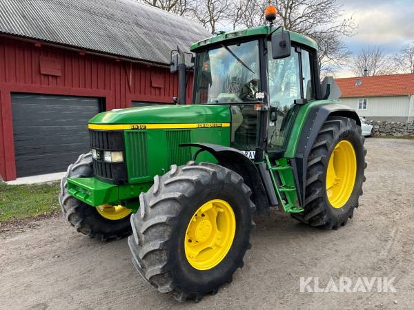 Traktor John Deere 6510