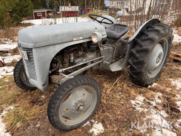 Veterantraktor Ferguson Grålle