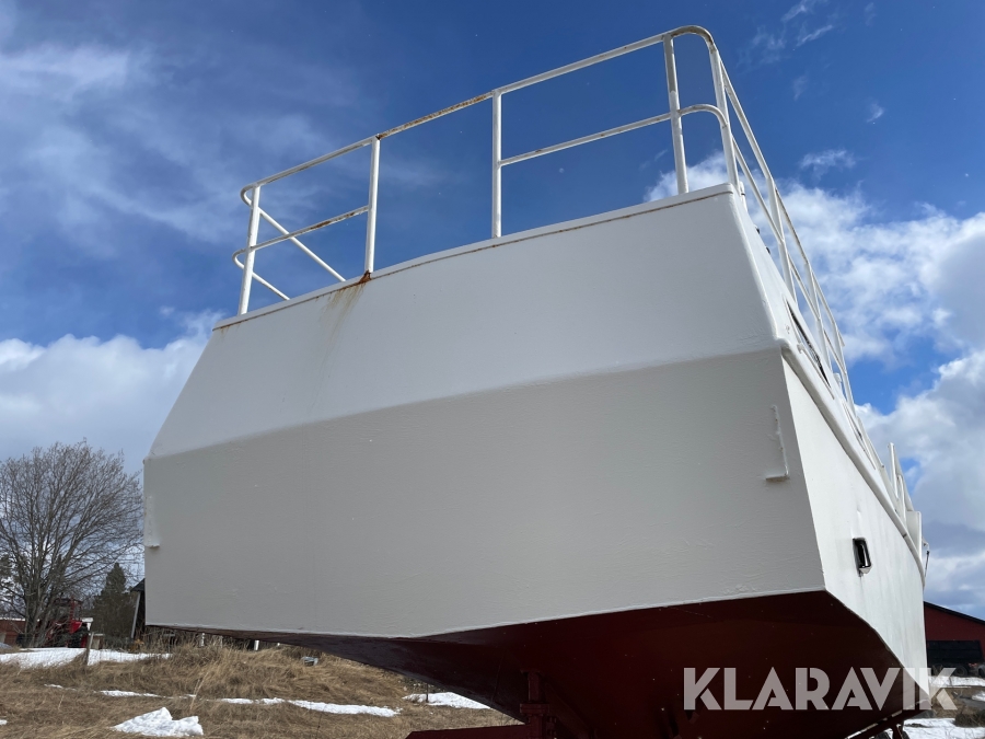 Båt med båttrailer