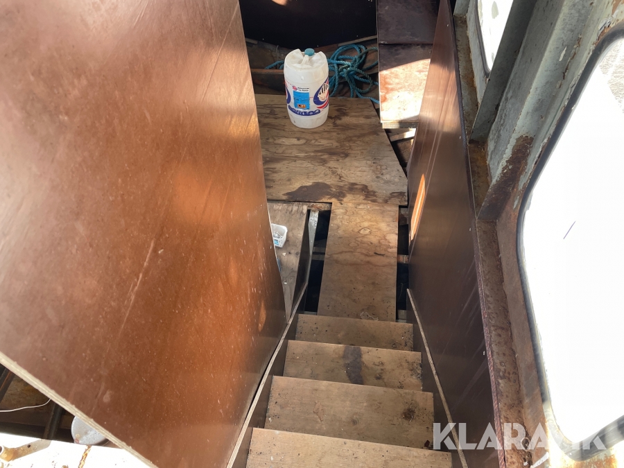 Båt med båttrailer