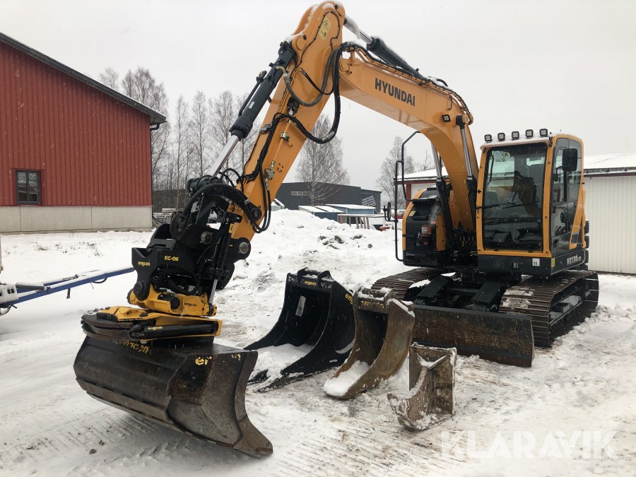 Grävmaskin Hyundai HX130 LCR med redskap