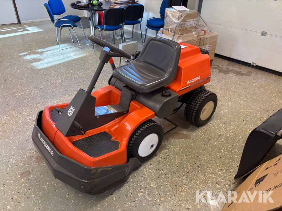 Åkgräsklippare Husqvarna Rider 850-12 med trailer & uppsamlare