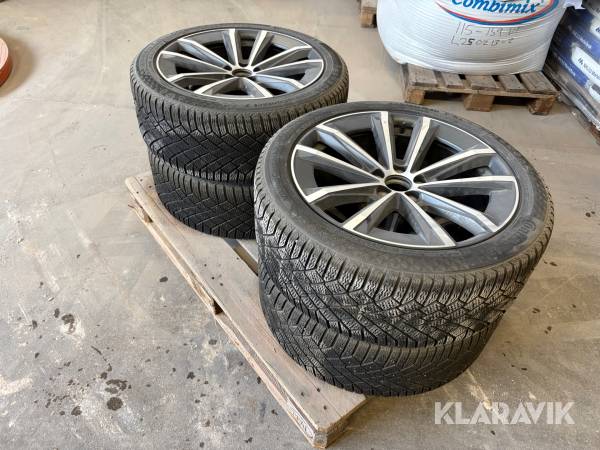Vinterdäck Continental Vikingcontact 7 255/40 R19 4st med fälg