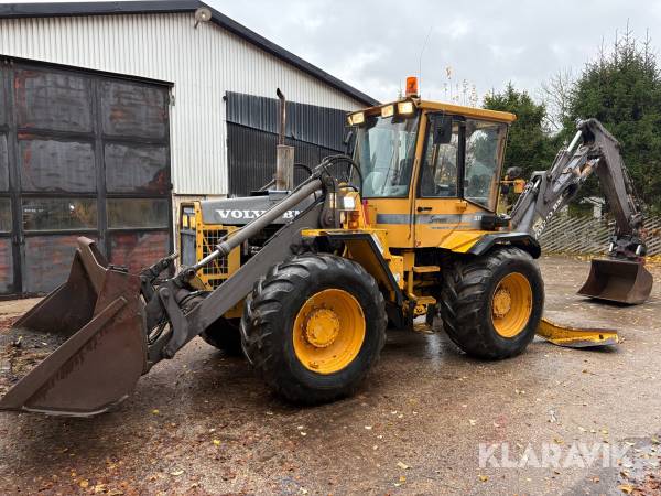 Grävlastare Volvo BM EL70C med mycket redskap & helrenoverad motor