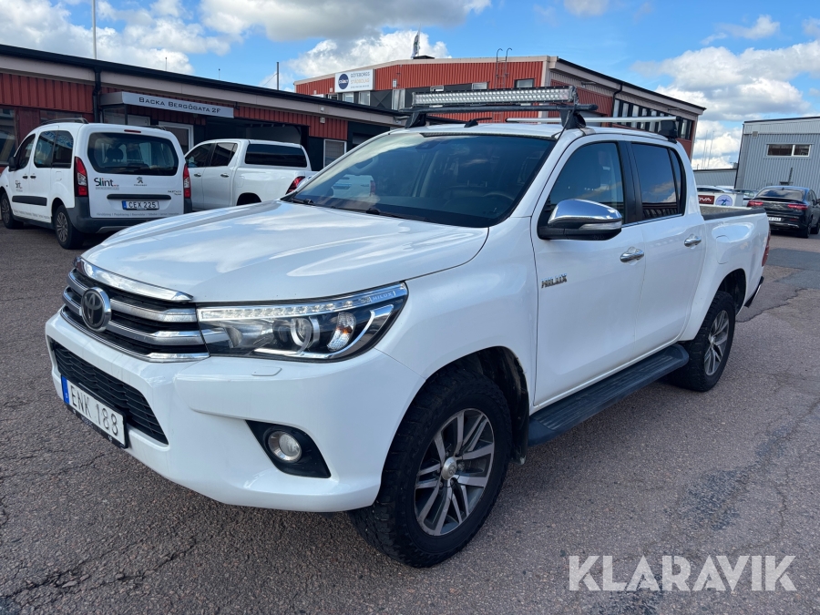 Pickup Toyota Hilux Dubbelhytt 2.4 AWD Automat 150hk