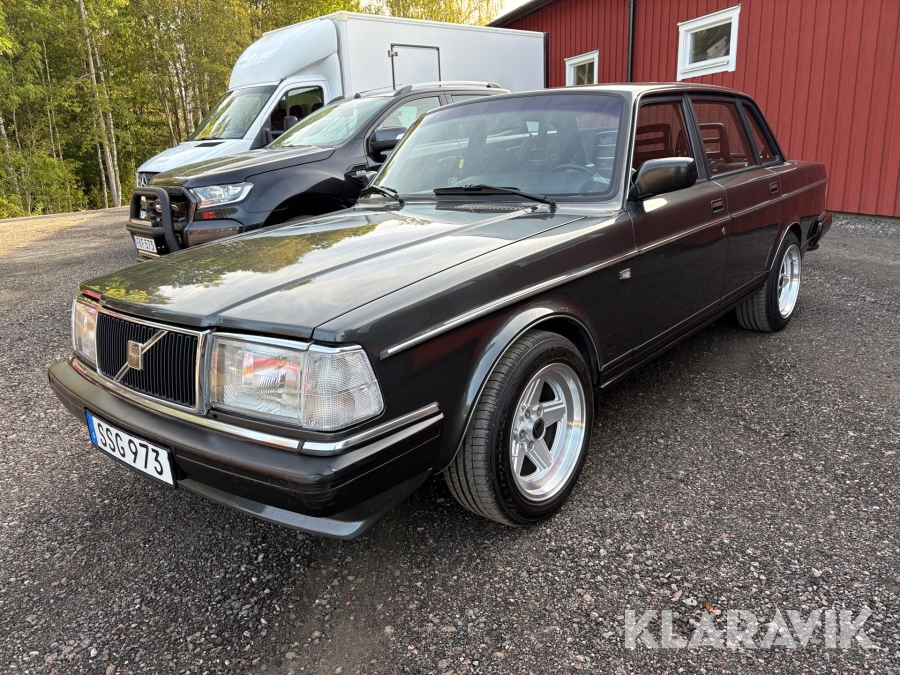 Veteranbil Volvo 240 GL D24 (18.800mil)