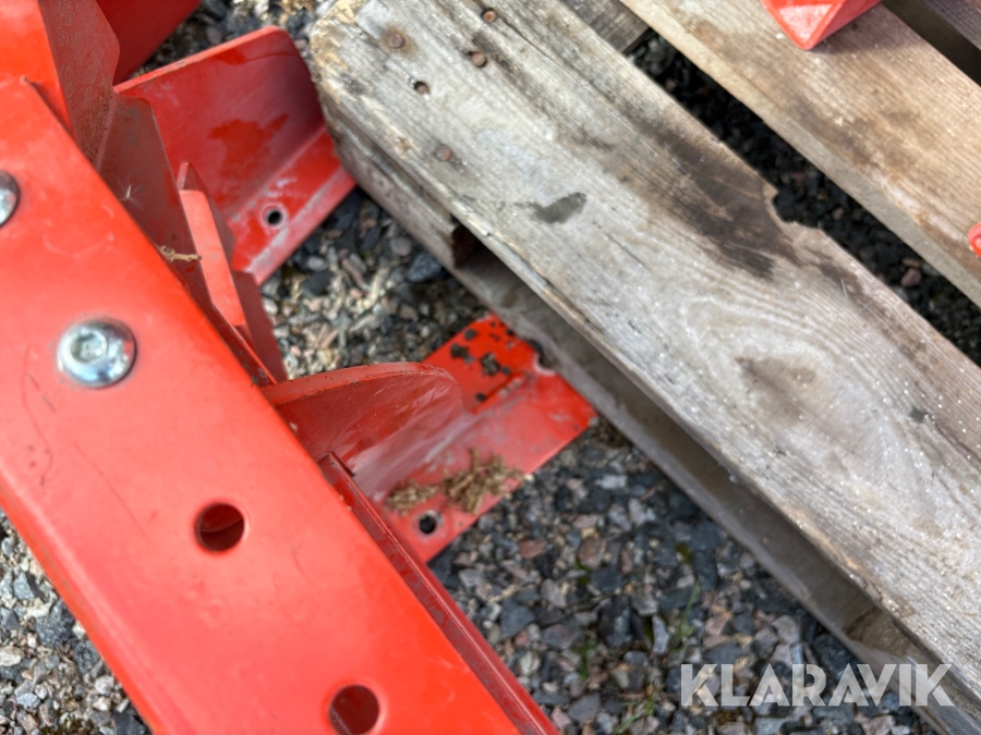 Påkörningsskydd för pallställ