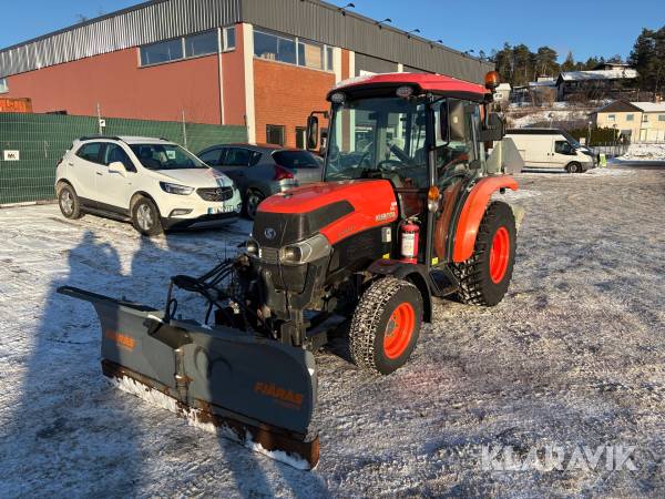 Traktor Kubota L2421