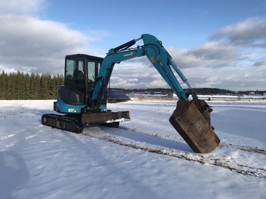 Grävmaskin AIRMAN (HITACHI) AX38U