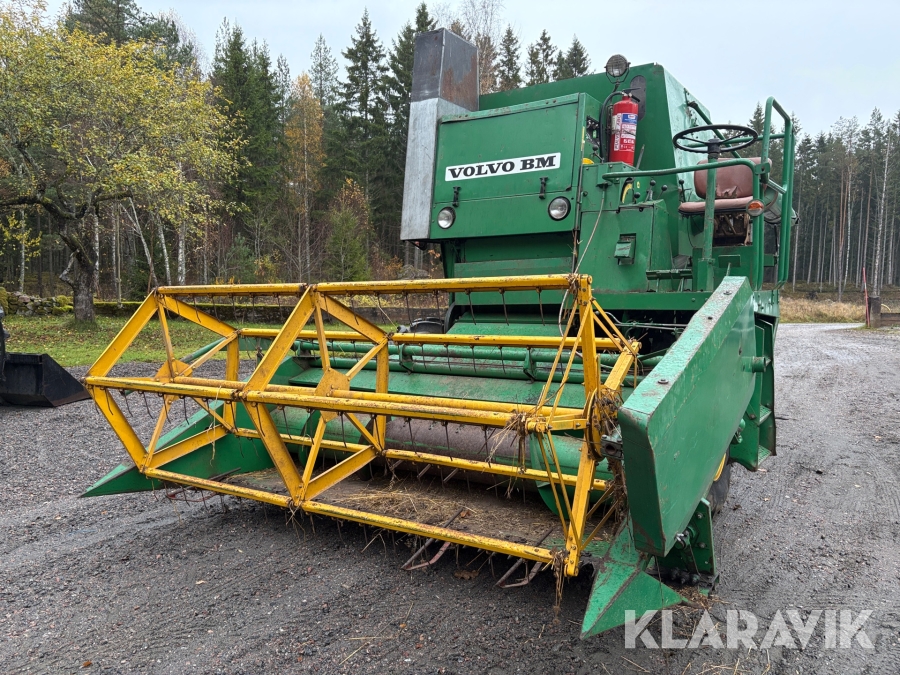 Skördetröska Volvo BM S 830 9 fot