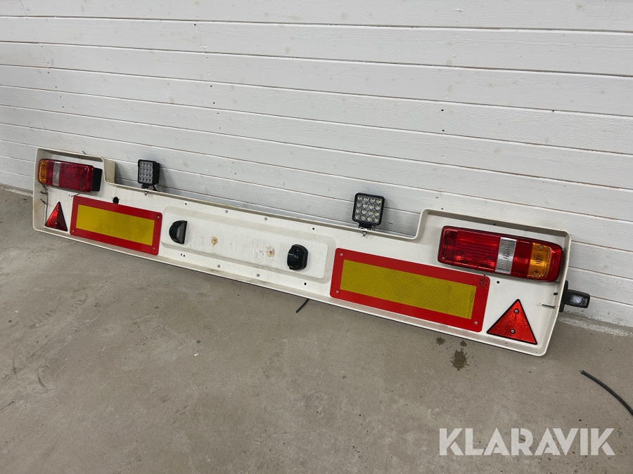 Balk för belysning släp