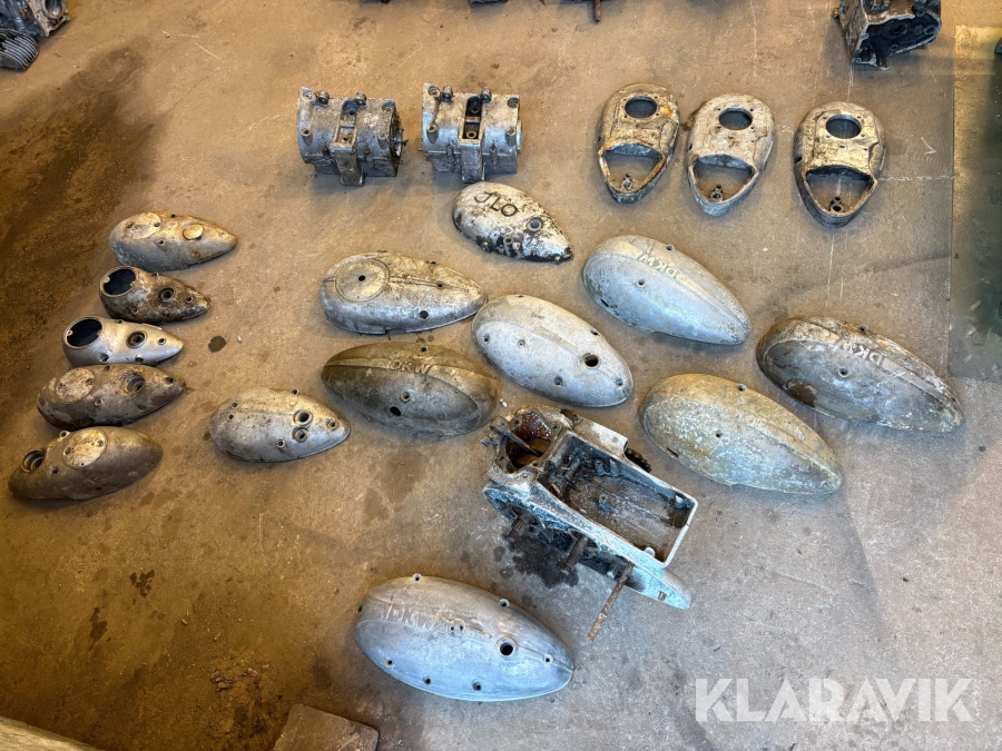 Parti med motorkåpor till mc olika märken bla DKW