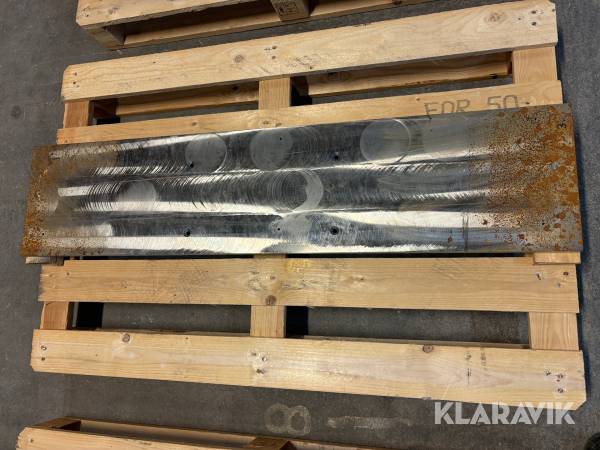 Konstruktionsstål Ca 120*27,5*2,1 cm 1 styck