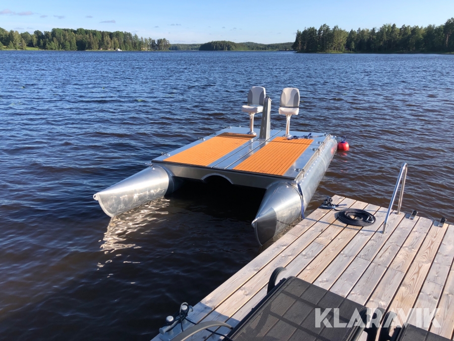 Eldriven pontonbåt 2 x 7,5kW