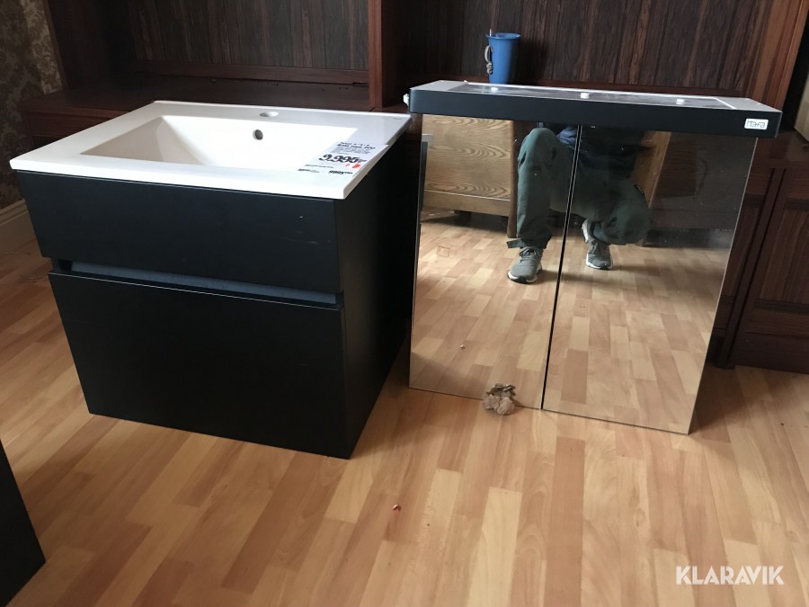 Badrumskommod och spegel HAFA 600