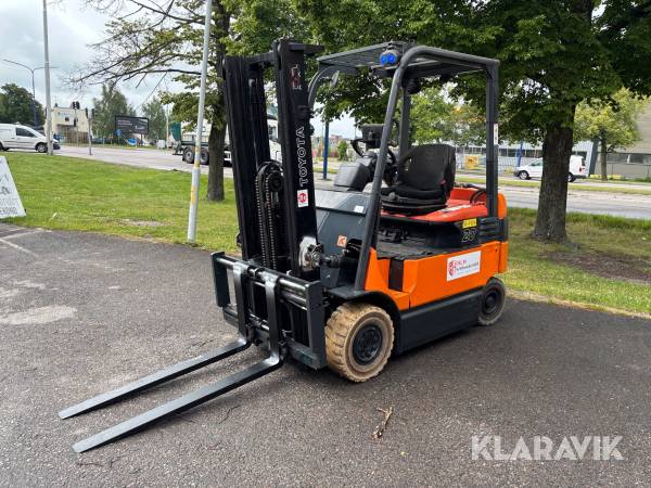 Truck Toyota 7FBMF20