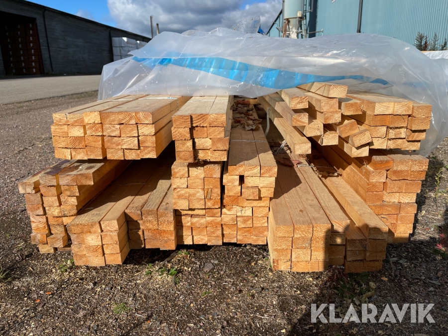 Tegel och ströläkt 25x38 4800mm ca 200st